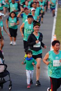 BIB: 52021, 0696, 51147
                            <button type="button" onclick="openModal(10518678)" class="btn btn-primary btn-sm float-right btn-popup" data-toggle="modal" data-target=".modal-high-quality">
                        <i class="fas fa-shopping-cart"></i> Add to Cart
                    </button>
                                            <button type="button" onclick="isThisMe(10518678, true)" class="btn btn-success btn-sm float-right btn-popup btn-isme hidden" data-toggle="tooltip" data-placement="bottom" title="นี่คือรูปของคุณใช่ไหม คลิกที่นี่เพื่อเอาเข้าอัลบั้ม">
                        <i class="fas fa-plus"></i> Add to album
                    </button>
                    <button type="button" onclick="isThisMe(10518678, false)" class="btn btn-warning btn-sm float-right btn-popup btn-isnotme hidden">
                        <i class="fas fa-ban"></i> Remove from album
                    </button>